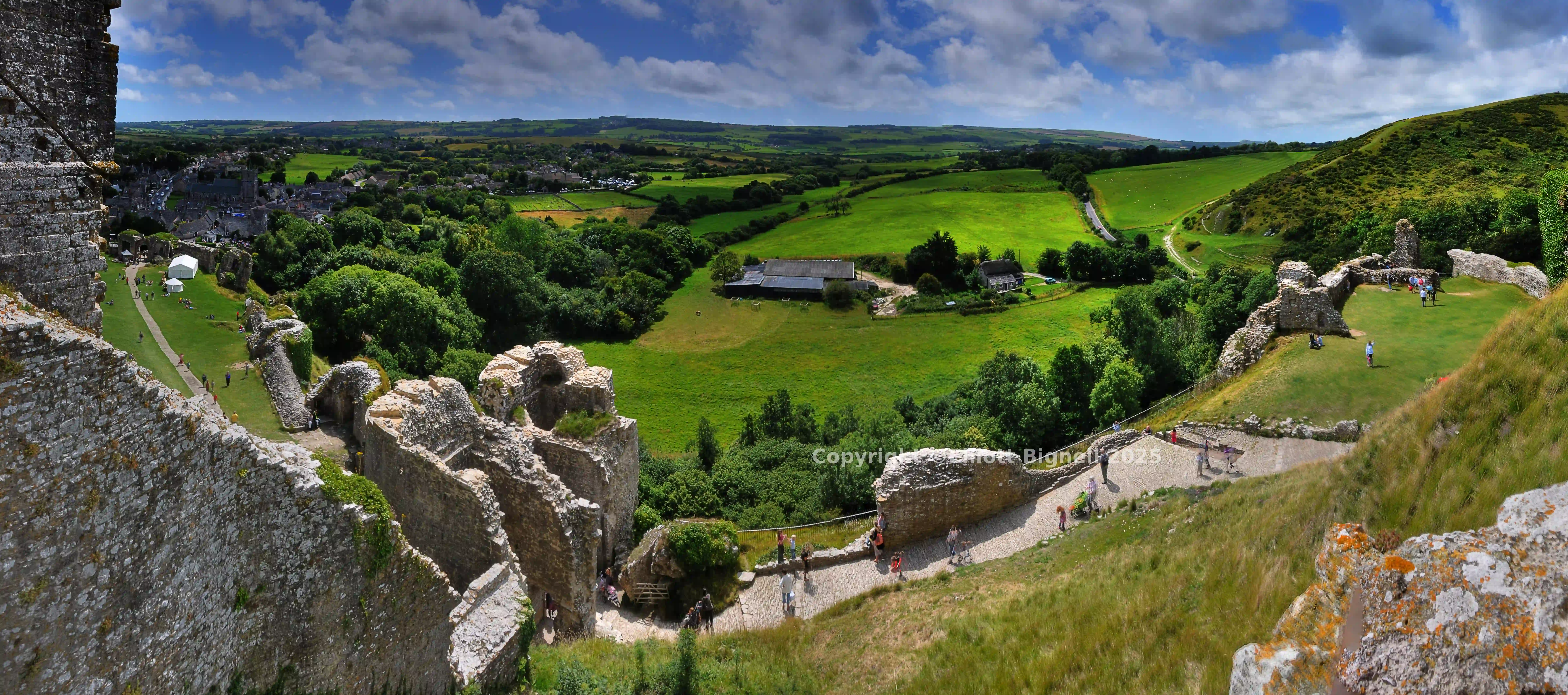 Corfe Castle 2.jpg